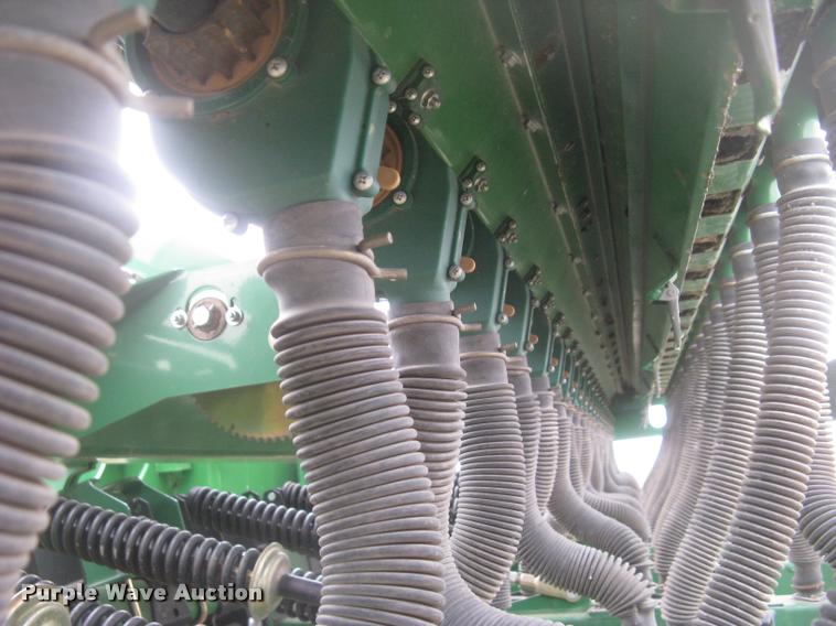 image for item L3989 2008 Great Plains 2S-2600 HDF grain drill