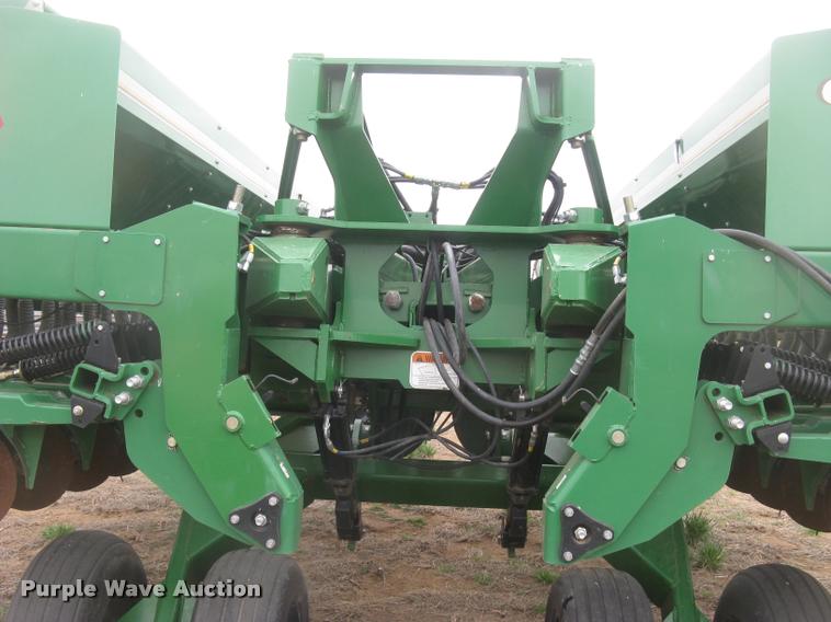 image for item L3989 2008 Great Plains 2S-2600 HDF grain drill