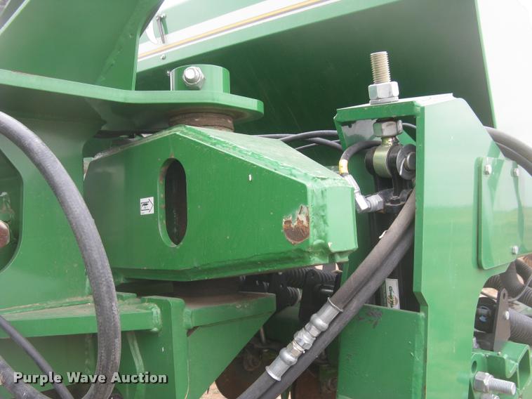 image for item L3989 2008 Great Plains 2S-2600 HDF grain drill