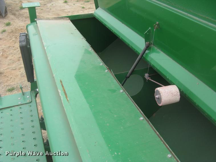 image for item L3989 2008 Great Plains 2S-2600 HDF grain drill