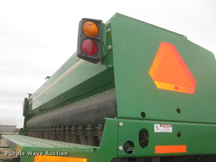 image for item L3989 2008 Great Plains 2S-2600 HDF grain drill