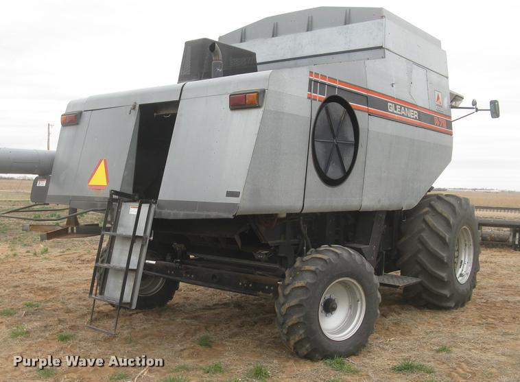 image for item L3993 1995 Gleaner R72 combine