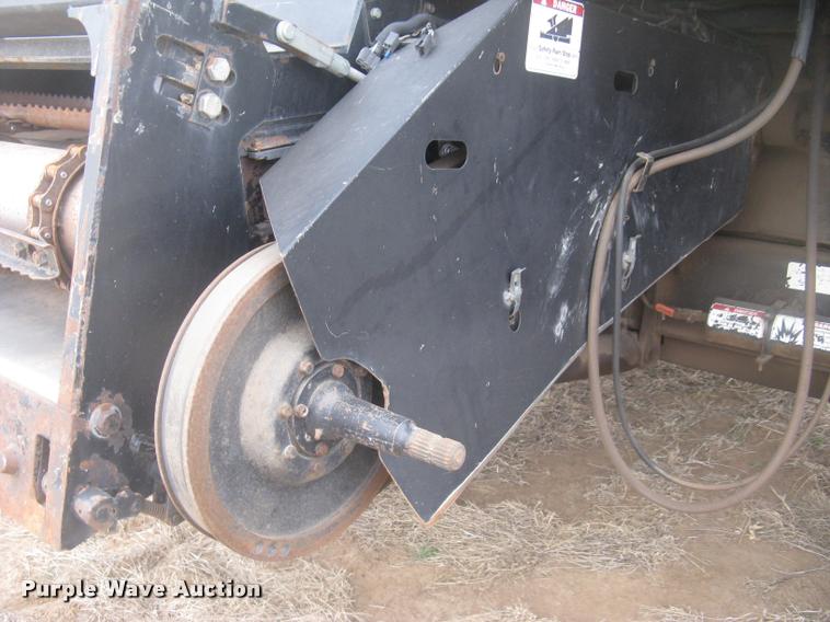 image for item L3993 1995 Gleaner R72 combine