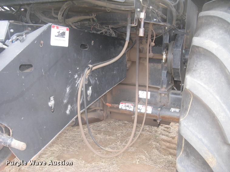 image for item L3993 1995 Gleaner R72 combine