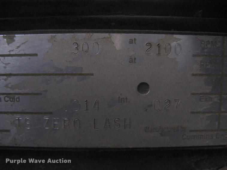 image for item L3993 1995 Gleaner R72 combine