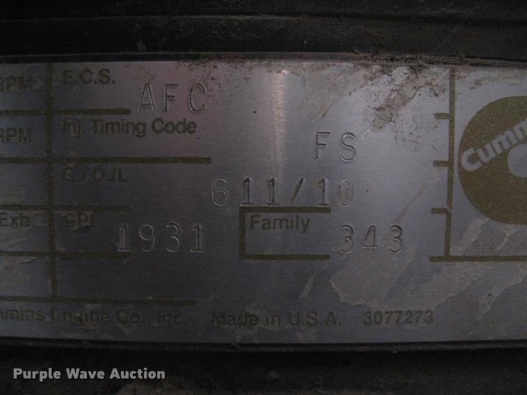 image for item L3993 1995 Gleaner R72 combine