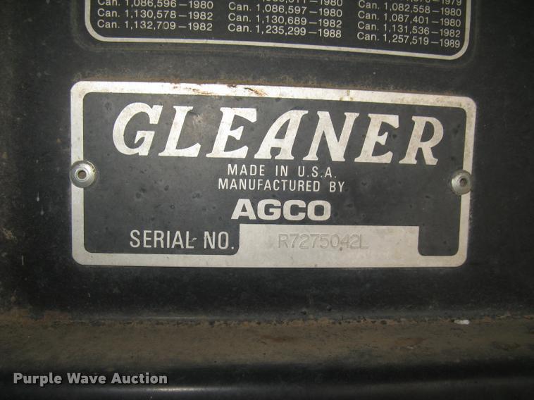 image for item L3993 1995 Gleaner R72 combine
