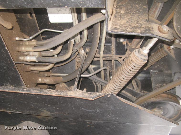 image for item L3993 1995 Gleaner R72 combine