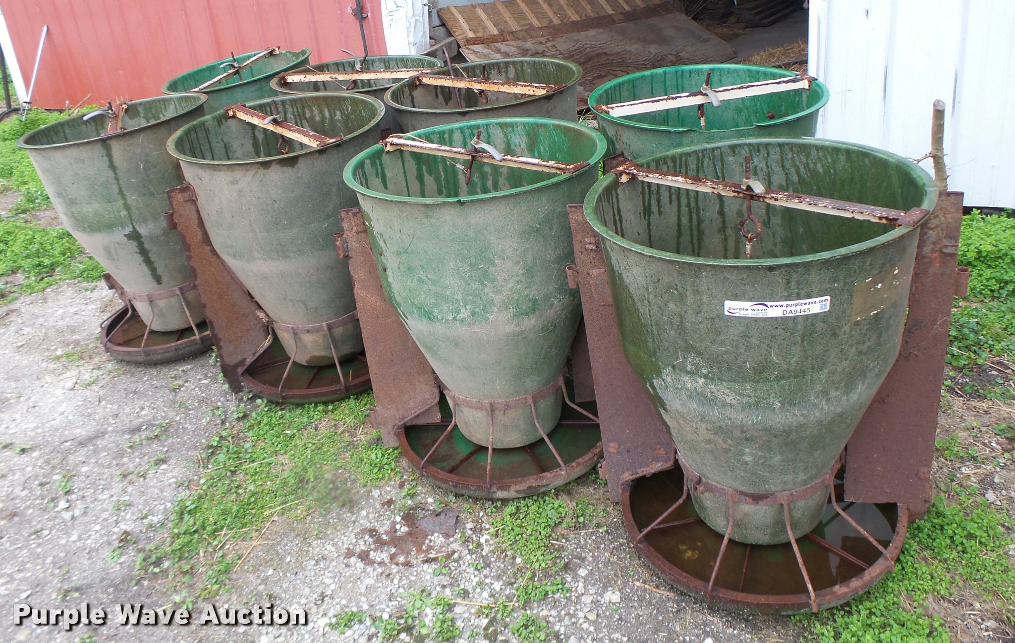 Fiberglass pig feeders in Salisbury, MO Item DA9445 sold Purple Wave