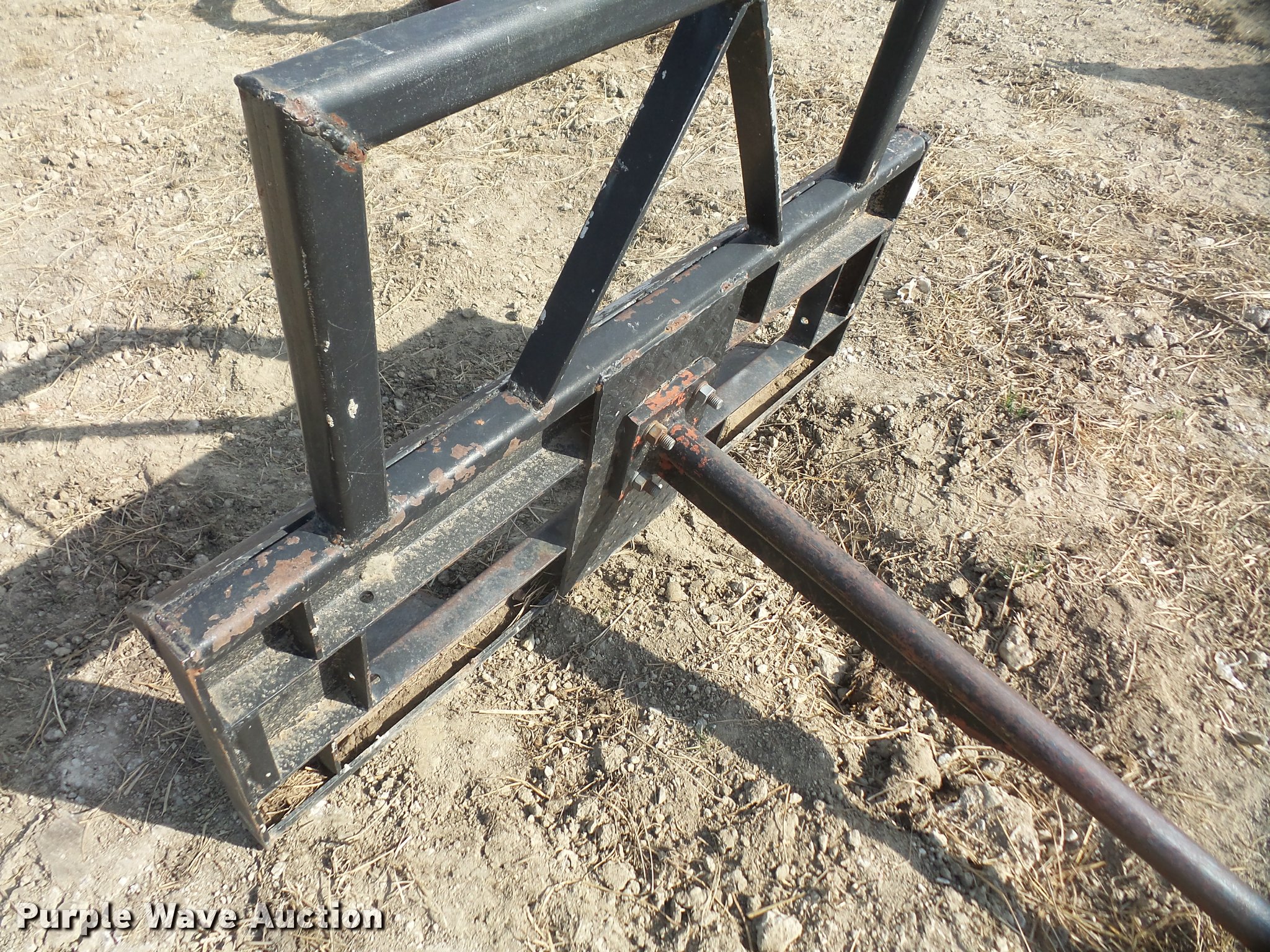Skid steer bale spear in Meriden, KS Item DB0573 sold Purple Wave