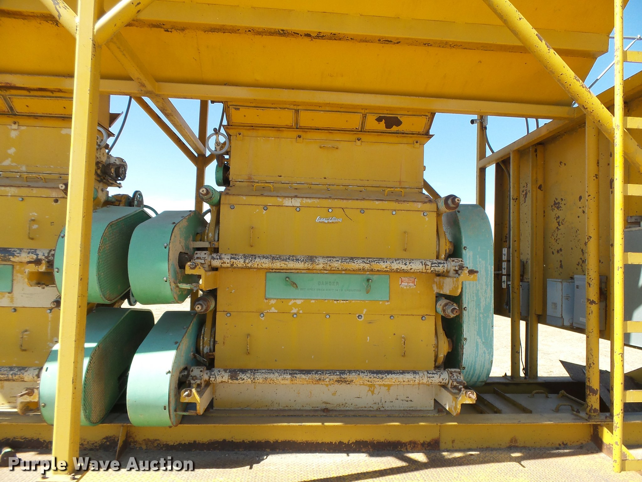 FerrellRoss mobile corn roller in Sublette, KS Item DB1958 sold