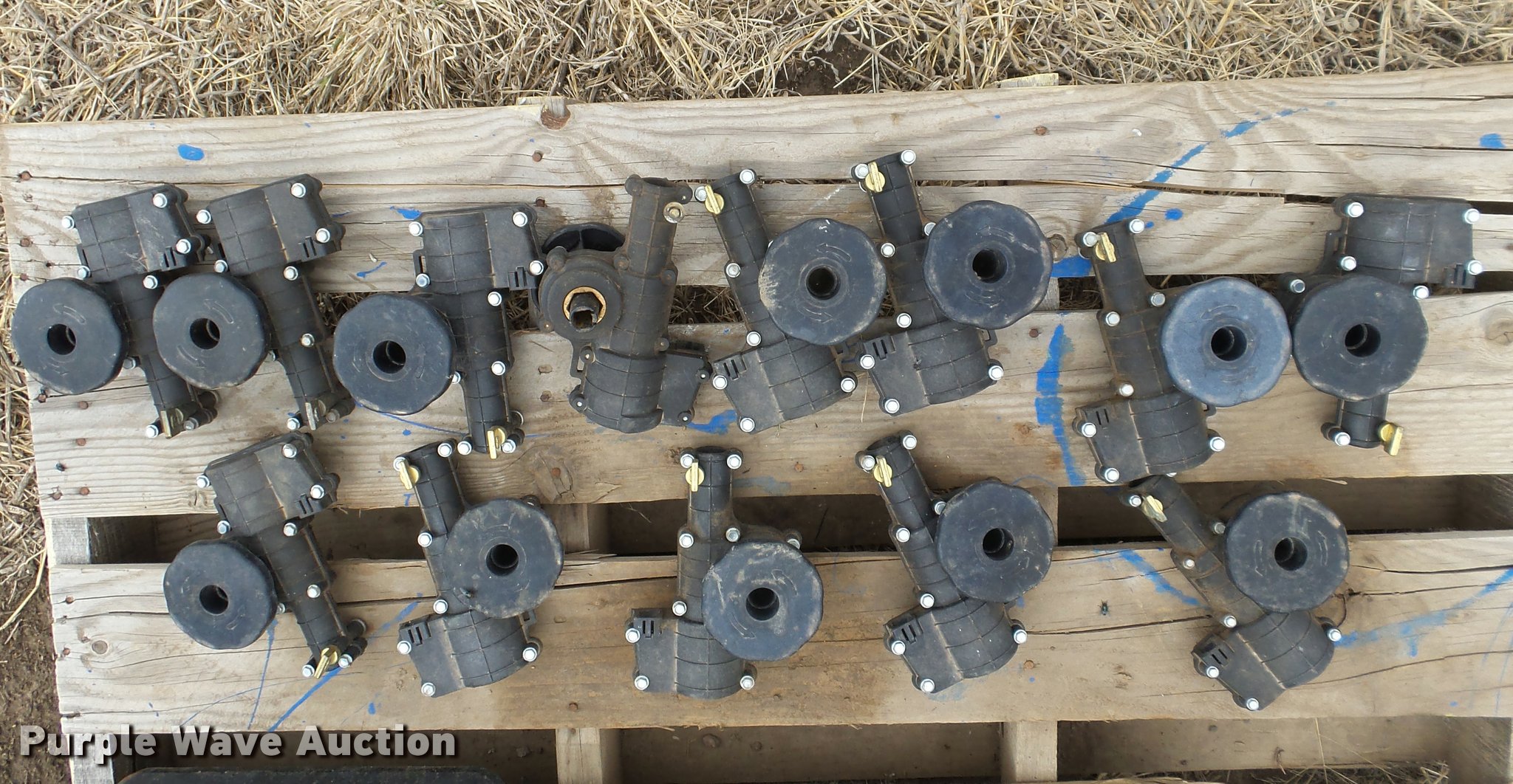 John Deere planter clutches and seed chutes in Sublette, KS Item