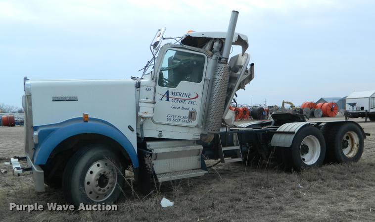 image for item BK9263 1999 Kenworth W900 truck cab and chassis