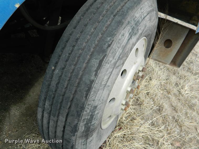 image for item BK9263 1999 Kenworth W900 truck cab and chassis