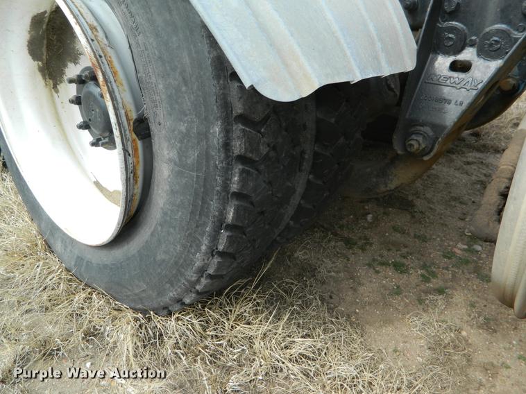 image for item BK9263 1999 Kenworth W900 truck cab and chassis