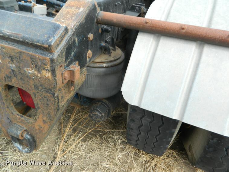 image for item BK9263 1999 Kenworth W900 truck cab and chassis