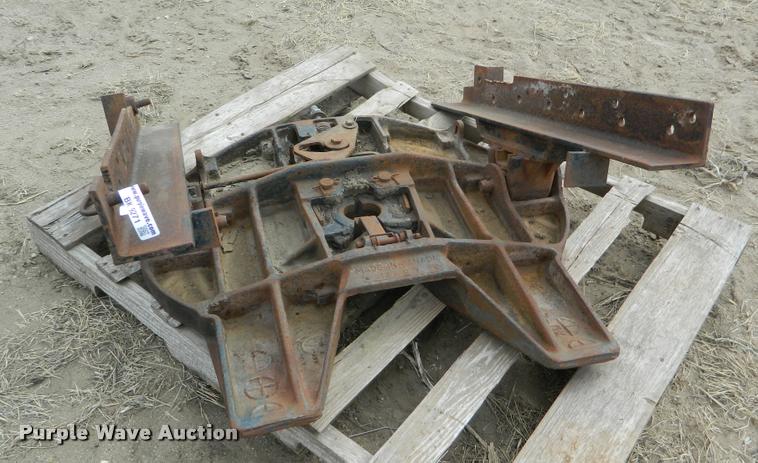 image for item BK9271 Sliding fifth wheel receiver plate