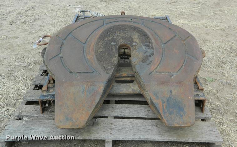 image for item BK9272 Air operated sliding fifth wheel receiver plate