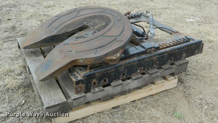 image for item BK9272 Air operated sliding fifth wheel receiver plate