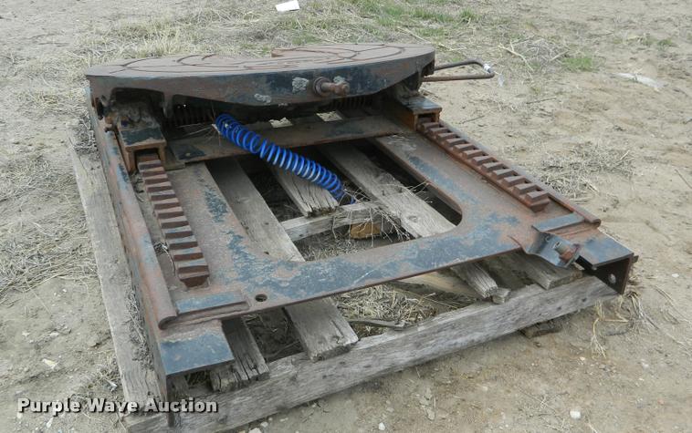 image for item BK9273 Holland air operated sliding fifth wheel receiver plate