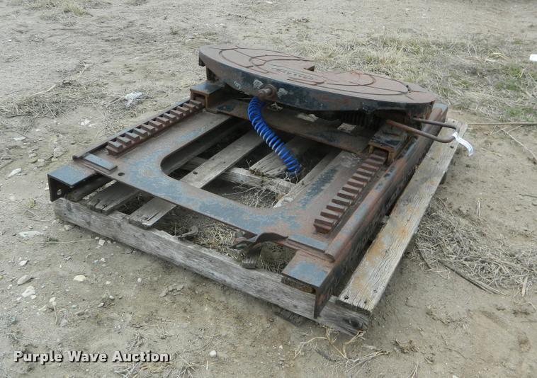 image for item BK9273 Holland air operated sliding fifth wheel receiver plate