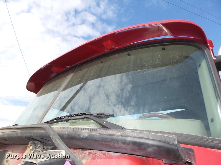 image for item DA0613 2005 Mack CXN 613 Vision semi truck