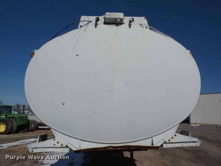 image for item DA1814 1969 Heil tank trailer