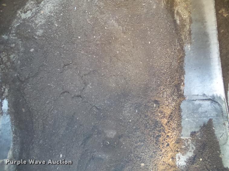 image for item DA1814 1969 Heil tank trailer