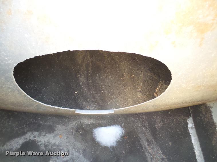 image for item DA1814 1969 Heil tank trailer