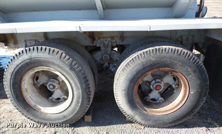 image for item DA1814 1969 Heil tank trailer