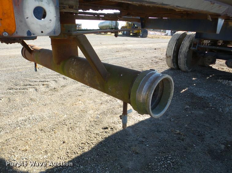 image for item DA1815 1971 Butler tank trailer