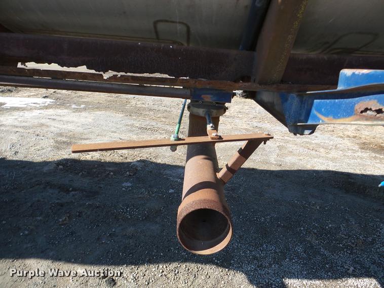 image for item DA1815 1971 Butler tank trailer