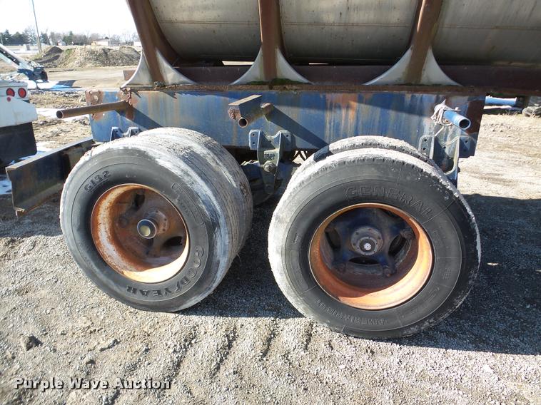 image for item DA1815 1971 Butler tank trailer