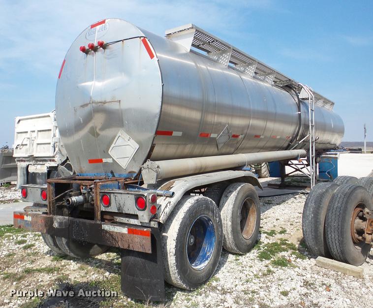 image for item DA1818 1977 Kari Kool C7K tank trailer