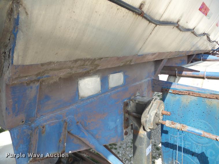 image for item DA1818 1977 Kari Kool C7K tank trailer