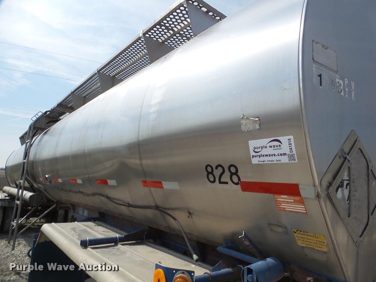 image for item DA1818 1977 Kari Kool C7K tank trailer