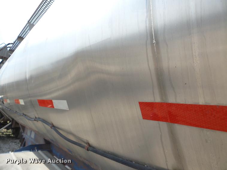 image for item DA1818 1977 Kari Kool C7K tank trailer