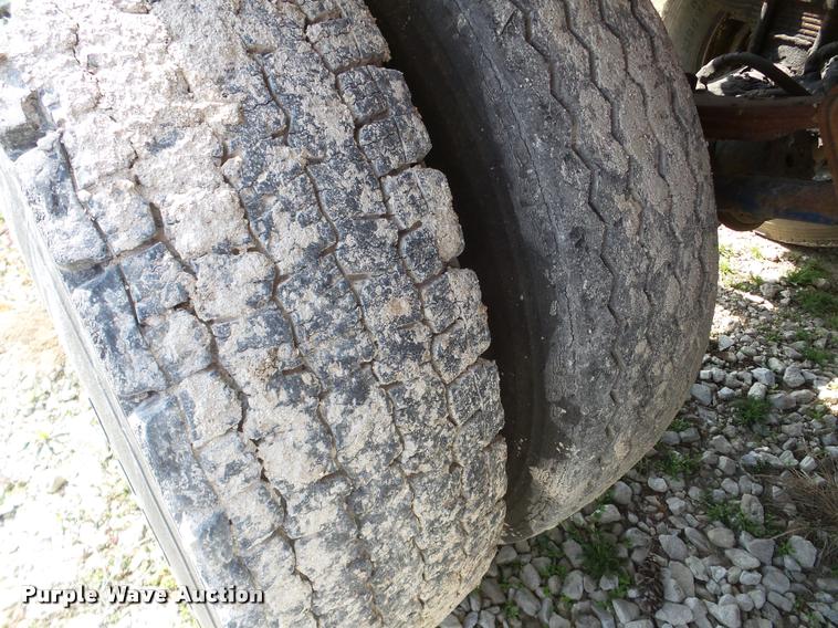 image for item DA1818 1977 Kari Kool C7K tank trailer