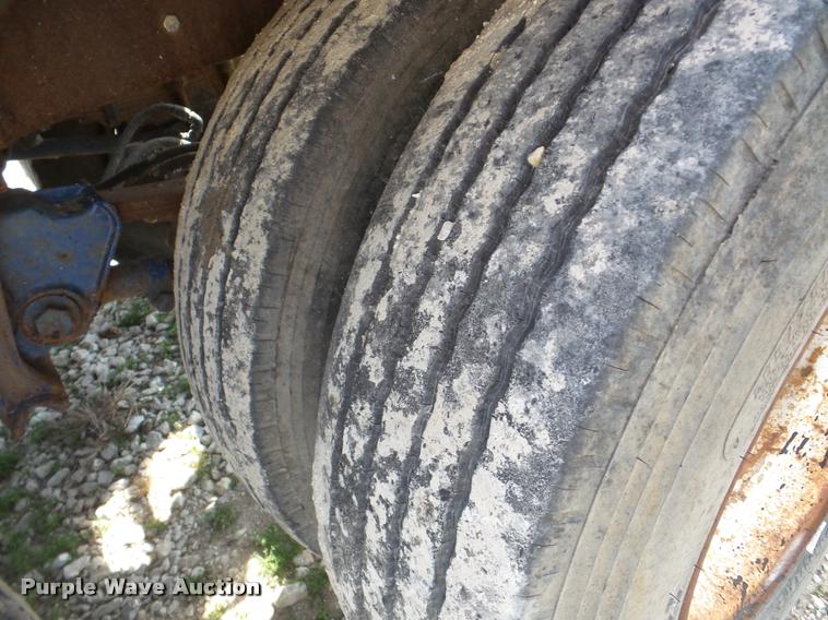 image for item DA1818 1977 Kari Kool C7K tank trailer