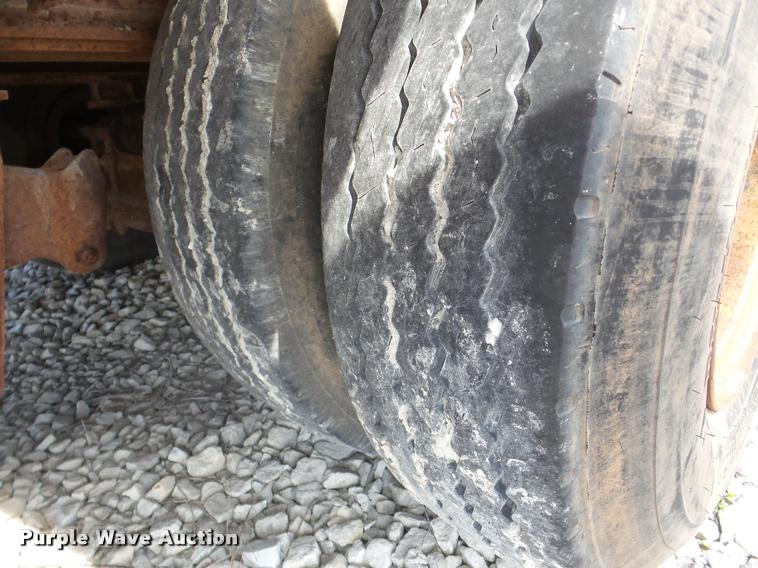 image for item DA1819 1980 Vulcan LB40-3 drop deck equipment trailer