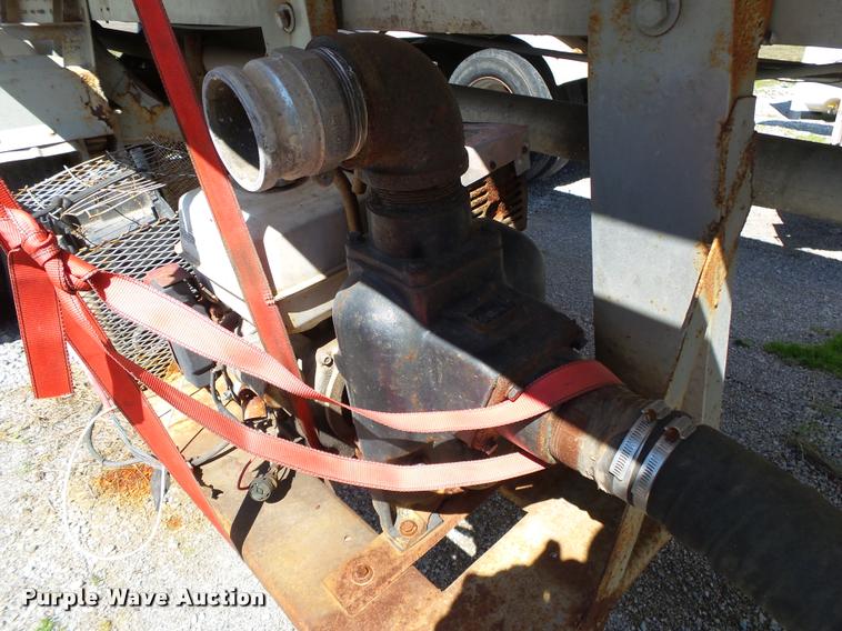 image for item DA2617 1974 Trailmobile F14S4CC1H tank trailer