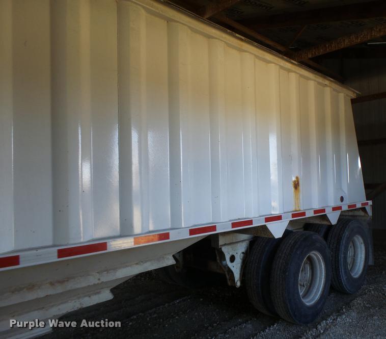 image for item DA3389 1993 CPS double hopper grain trailer