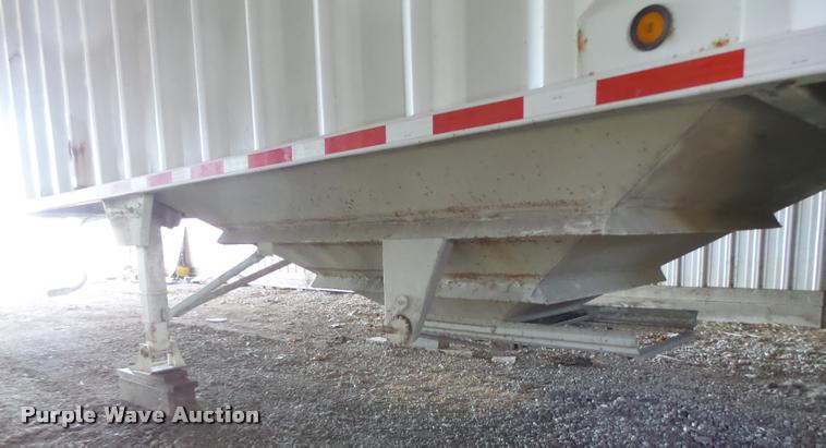 image for item DA3389 1993 CPS double hopper grain trailer