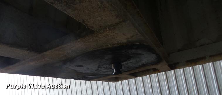 image for item DA3389 1993 CPS double hopper grain trailer