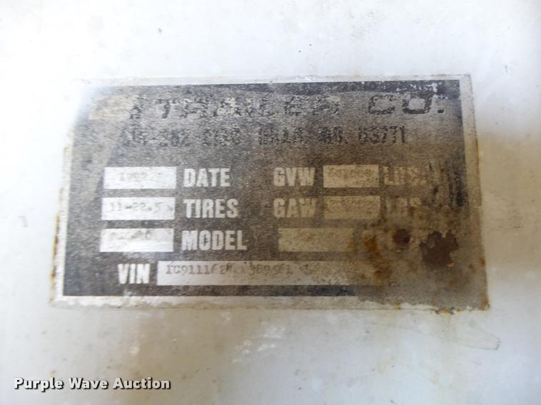 image for item DA3389 1993 CPS double hopper grain trailer