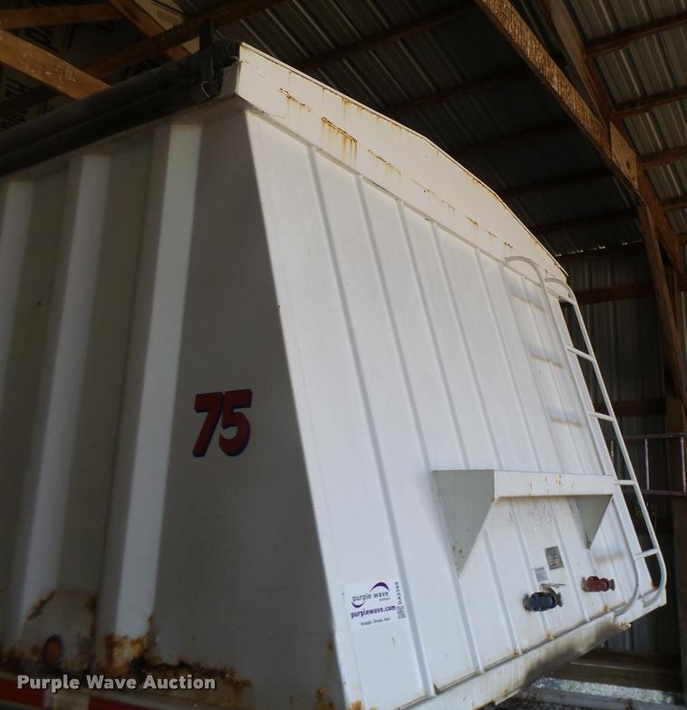 image for item DA3389 1993 CPS double hopper grain trailer