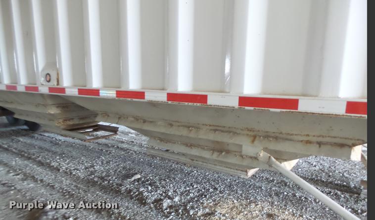 image for item DA3389 1993 CPS double hopper grain trailer