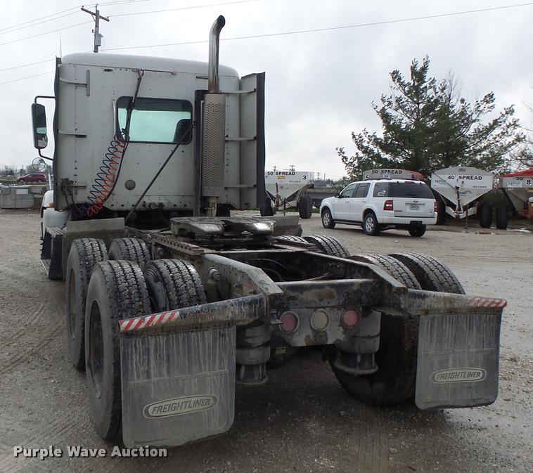 image for item DA3423 1998 Freightliner Century Class semi truck