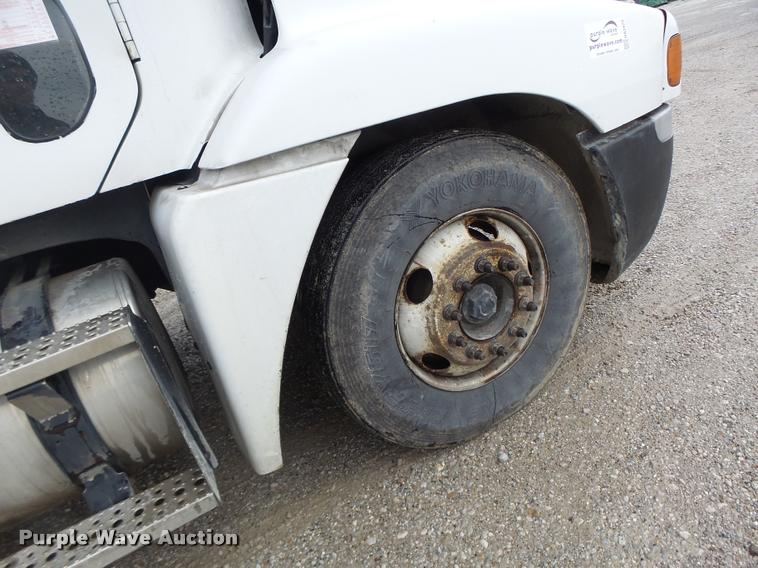 image for item DA3423 1998 Freightliner Century Class semi truck