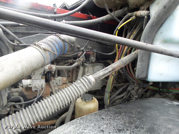 image for item DA3423 1998 Freightliner Century Class semi truck